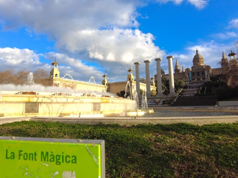 マジカ噴水とカタルーニャ美術館